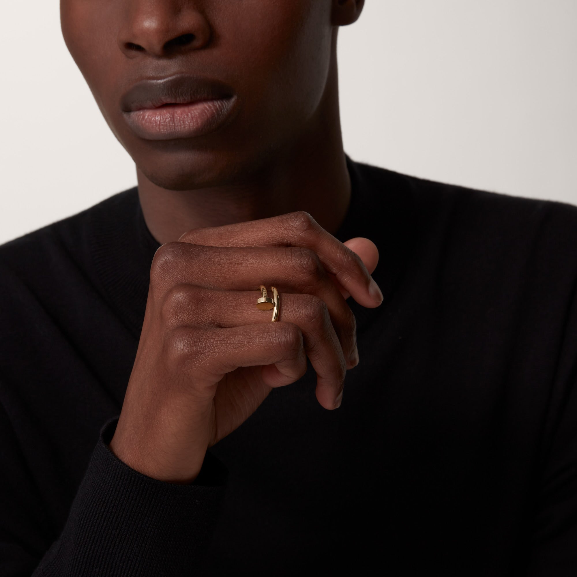 GSSY-0305 Anillo Clavo Clasico